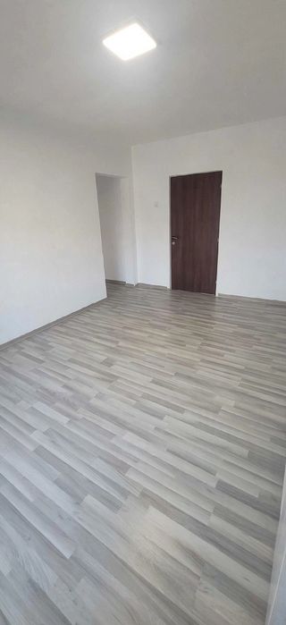 Apartament 2 camere în Simeria