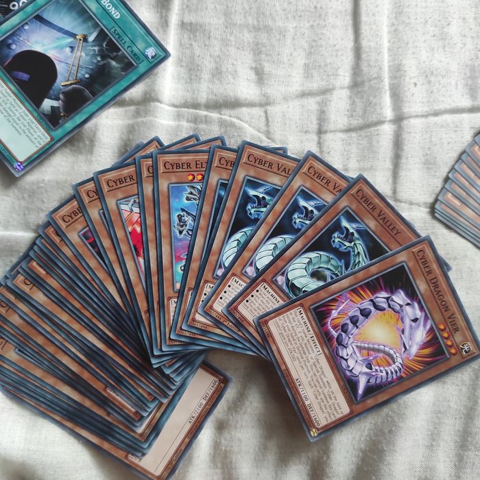 Yu GI oh! Cyber dragon full support