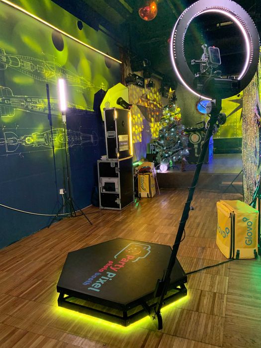 Cabina foto AI, Oglinda Magica, Selfie 360, Fum Greu, Baloane cu fum, Guest Book Audio
