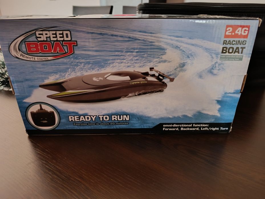 RC лодка с дистанционно управление