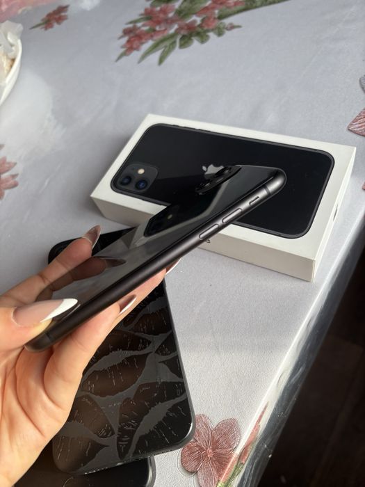 Iphone 11/64гб Black