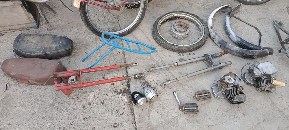Продам запчасти на мопед