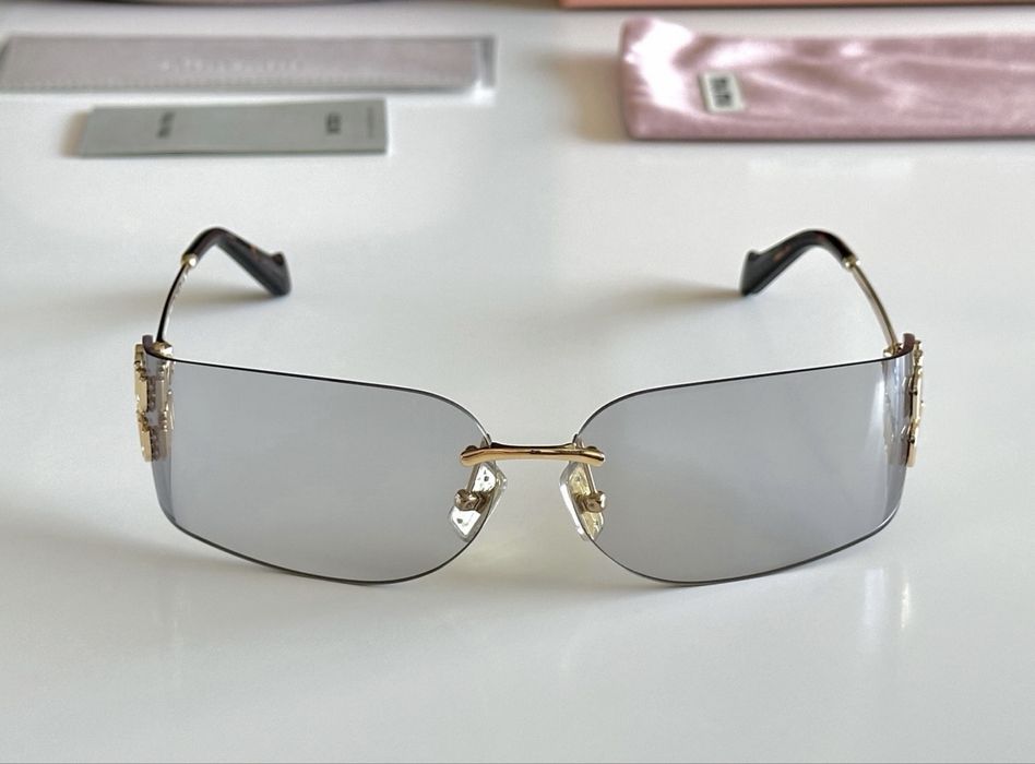 Слънчеви очила Miu Miu