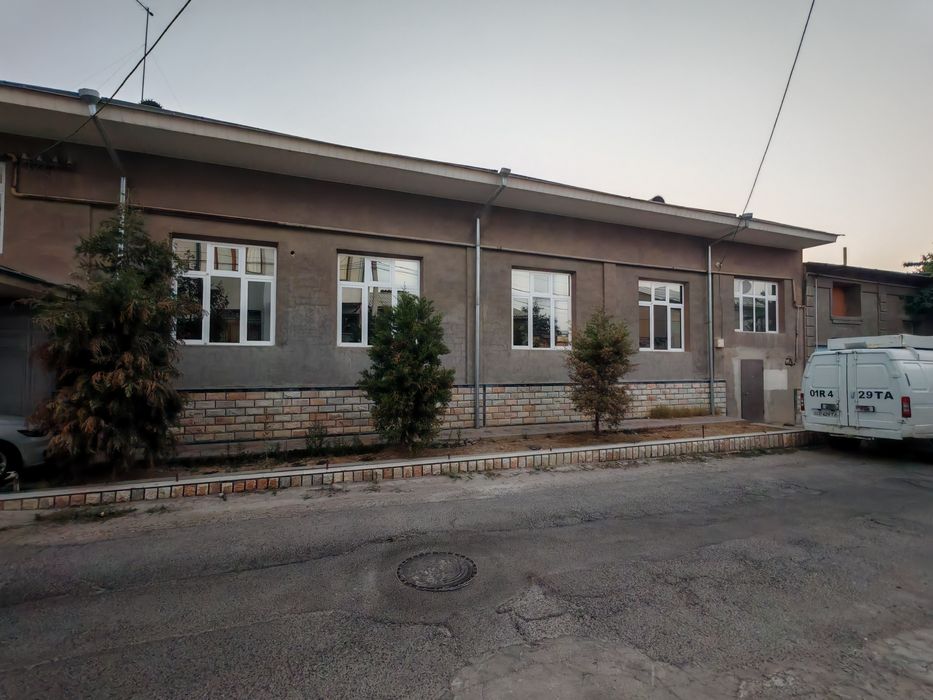 Yangi 16 yilli 12 sotix 6 xona