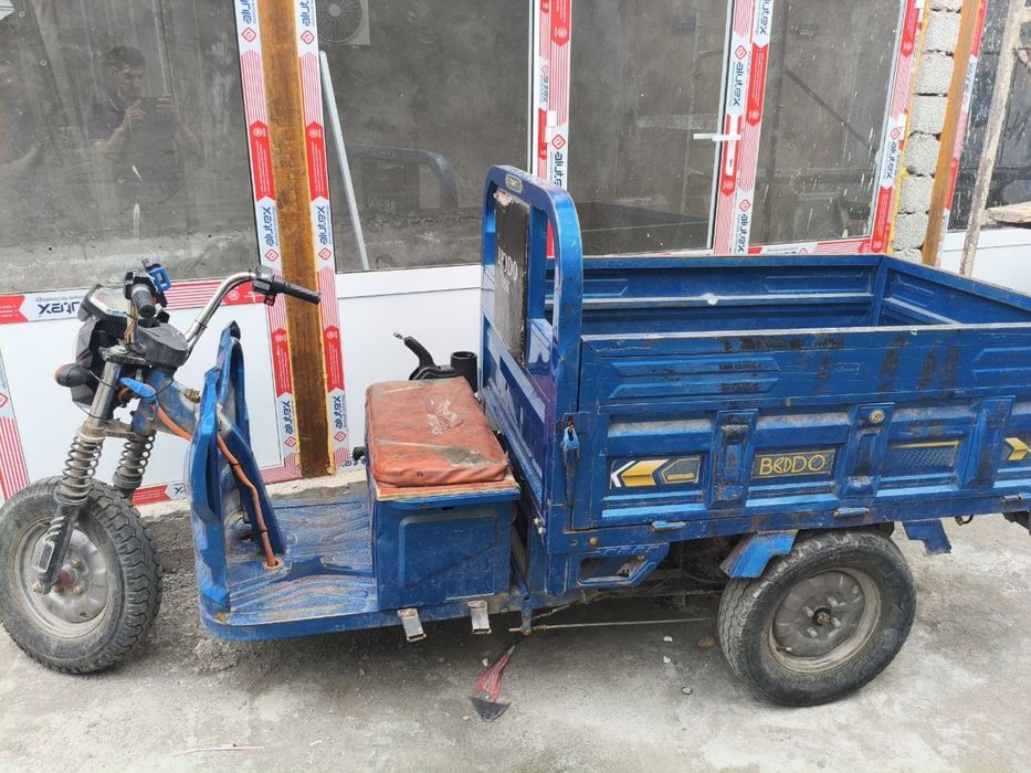 Skuter muravey sotiladi