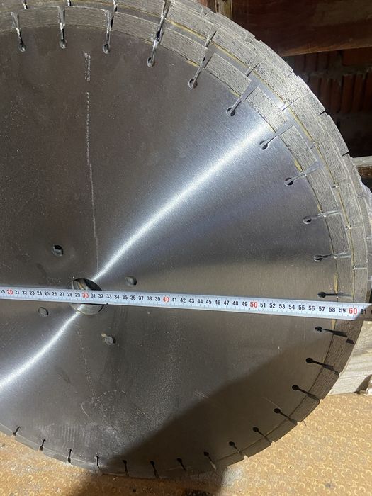 Алмазный диск по бетону