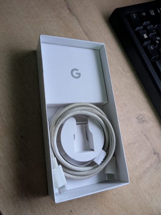 обменяю пиксель 7а pixel 7a 128gb