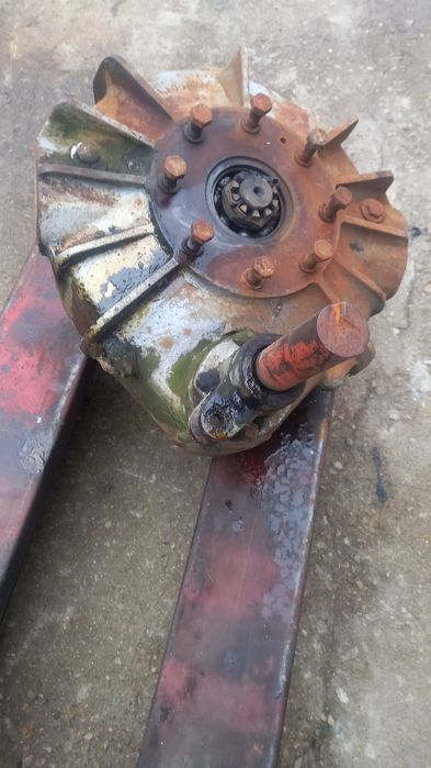 reductor crapator lemne / reductor combina Claas raport 5 la 1 troliu