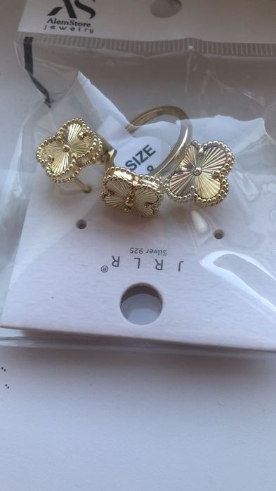 Хапинг фирма и россиский не чернеет не белеет, очень красиво элегантно