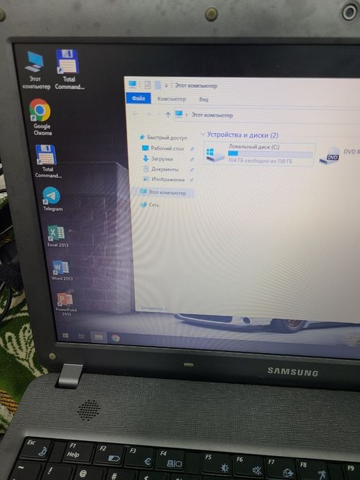 Noutbuk samsung intel core i3.