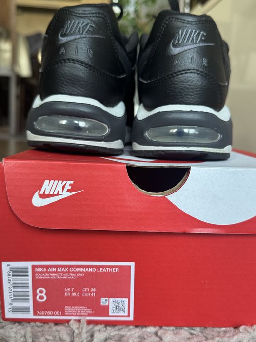 Nike air max command
