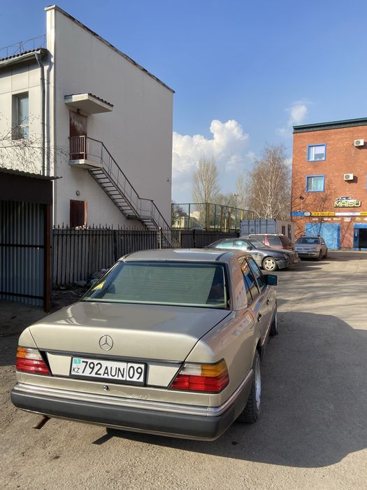 Продам мерс Е 230