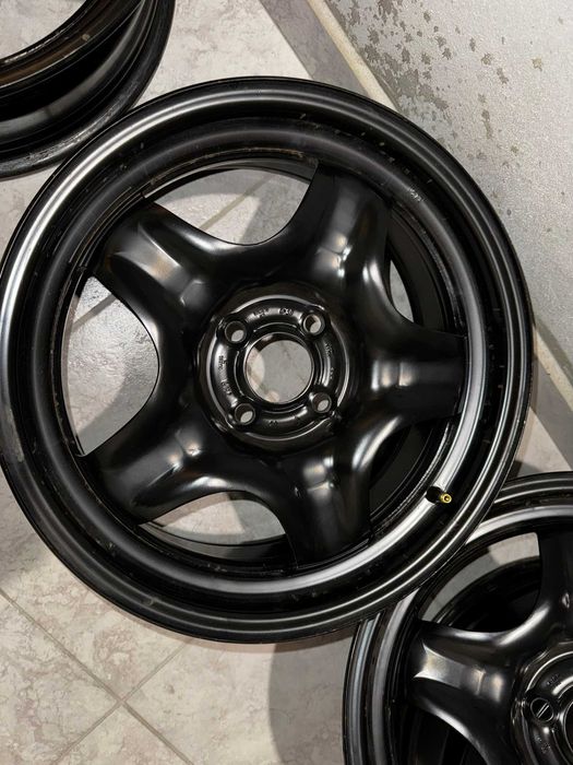 Оригинални стоманени джанти 16" с тасове Renault Clio V