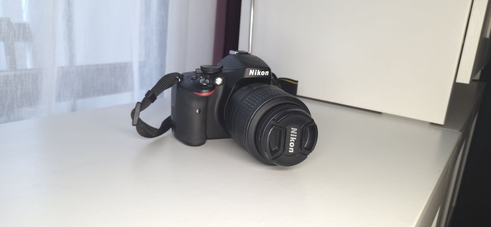 Nikon D5100 + 18-55mm | stare foarte bună | ideal începători