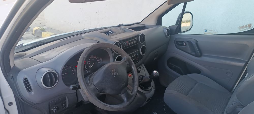 Хладилнo Peugeot Partner 2009г.