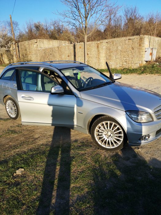 Мерседес с320 2008г