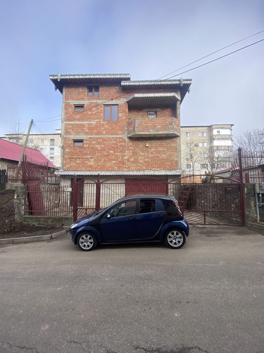 Vand / Schimb Casa la rosu 350 mp Falticeni