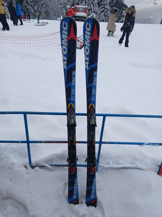 Ски Атомик 163см.