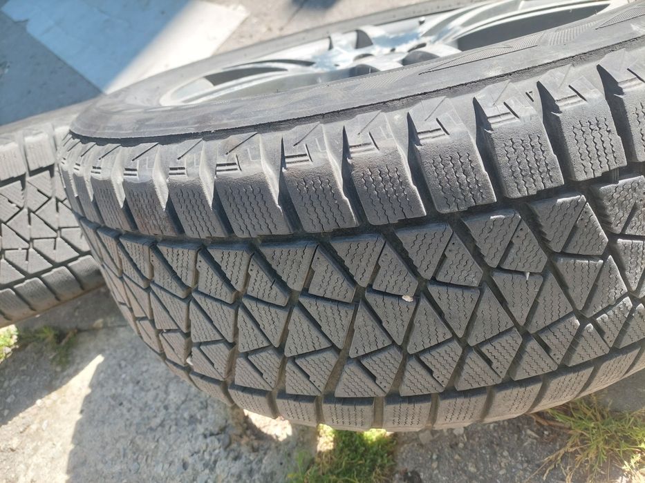 Продавам 18" джанти за Mercedes + зимни гуми Bridgestone Blizzak + болтове