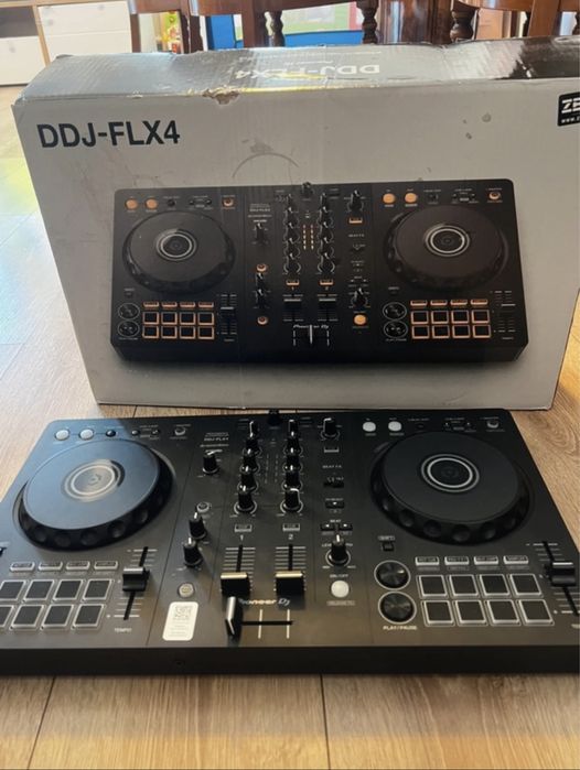 Controler Pionner DJ ddj-FLX 4