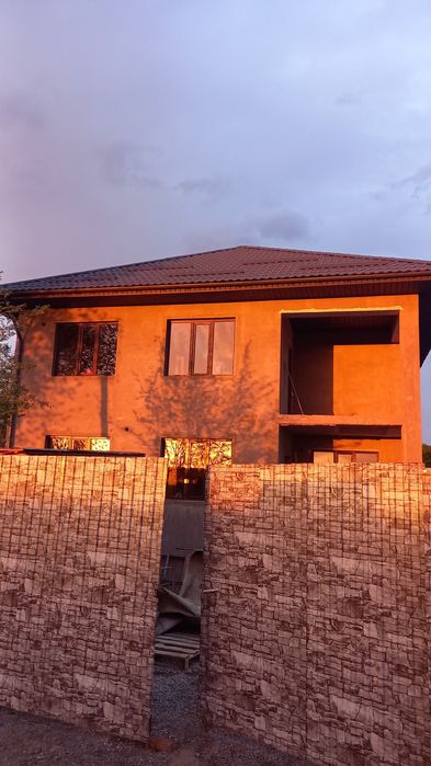 Бригада узбеки строители