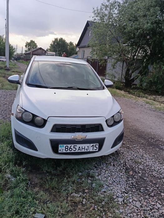 продам машину шевролет AVEO