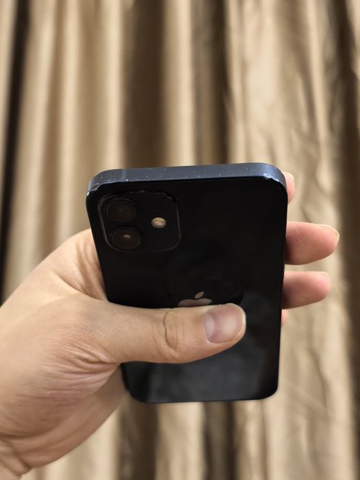 iPhone 12 64gb black