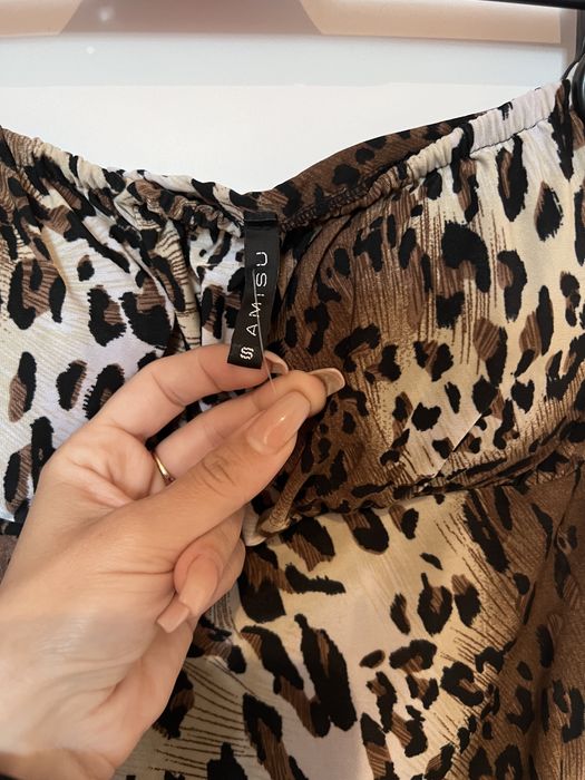 Top Amisu animal print cu cupe