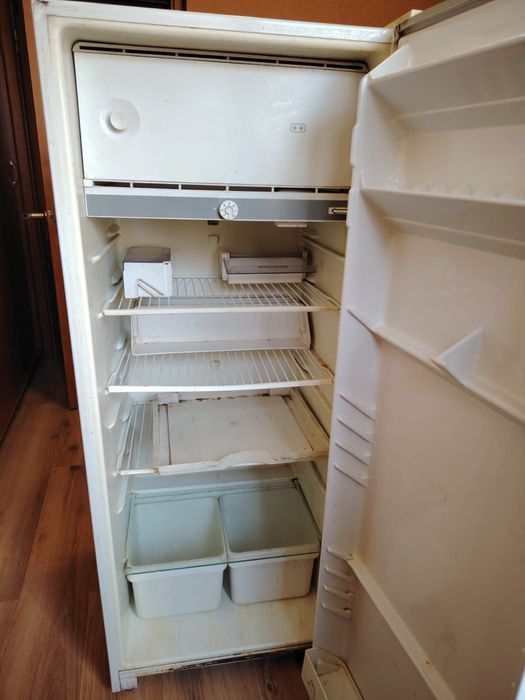 Холодильник в рабочем состоянии