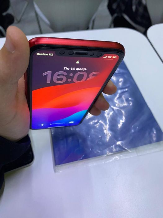 iPhone 11 продам