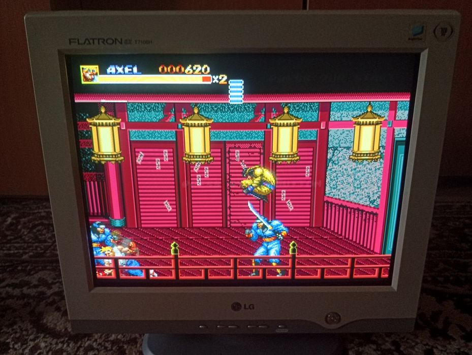 Монитор LG Flatron ez t710bh