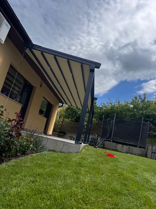 Pergola bioclimatica, pvc