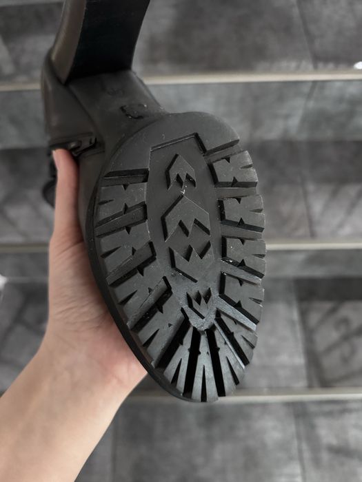 Vand botine negre de piele masura 38