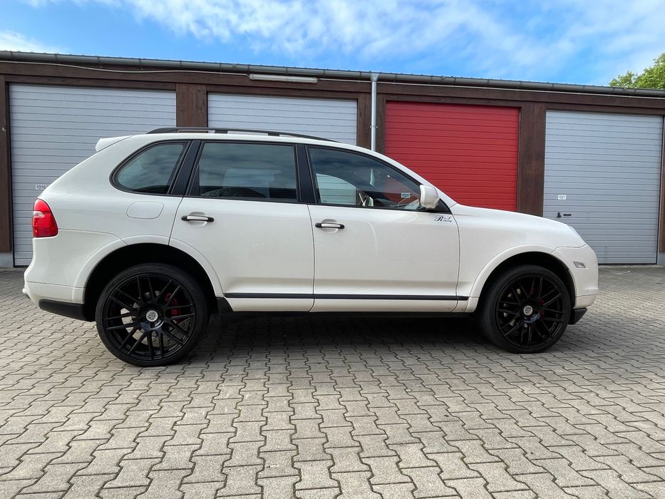 PORSCHE CAYENNE  3L-TDI 3, 5T-AHK Panorama 295/30/ZR/22 Zoll