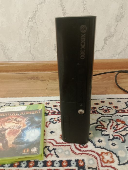 Продам телевизор в подарок Xbox 360 e