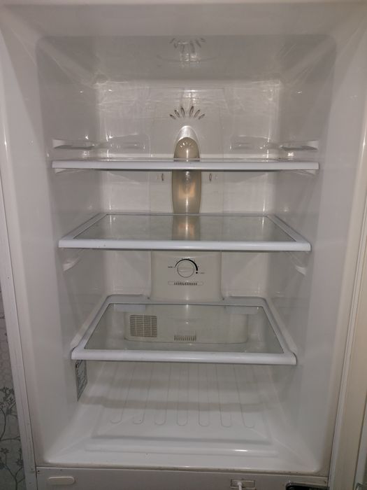 Продам холодильник LG