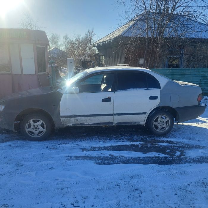 Продам таёту карона  на ходу