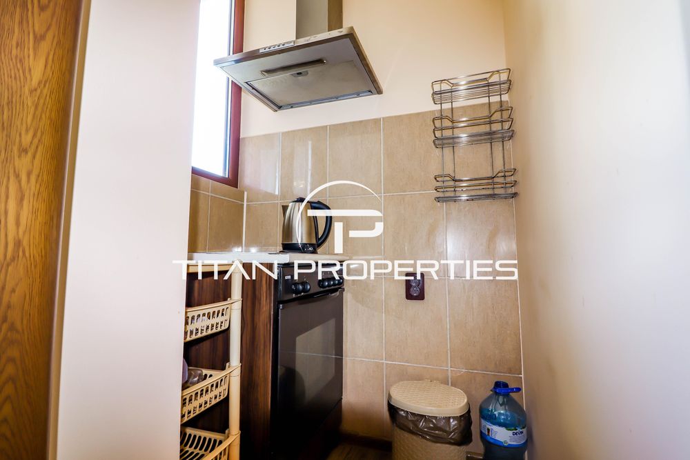 Тристаен апартамент, под наем, Червен Площад