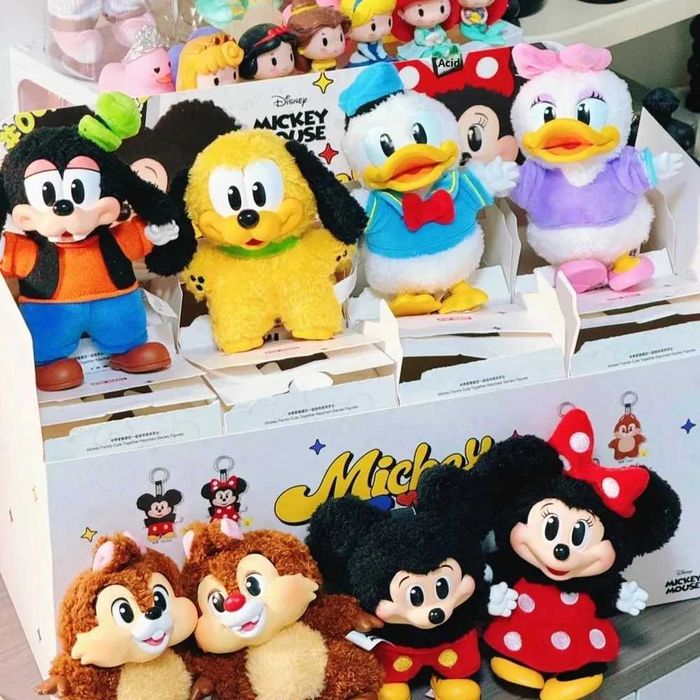 Pop Mart Мики Маус Колекция Мини Маус Ключодържател Mickey Mouse