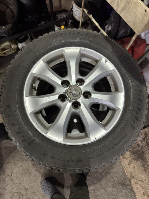 Продам колеса в сборе на camry