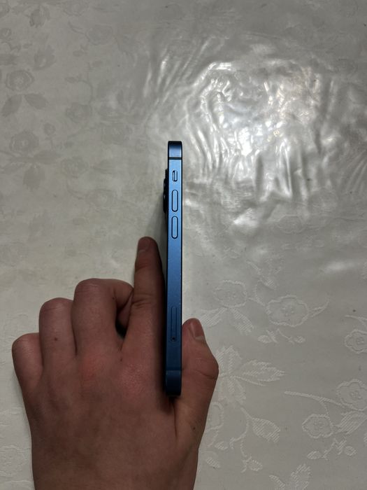 Продам айфон 13 мини идеал