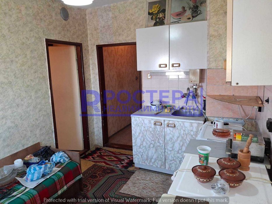 Продава се Тристаен апартамент в Търговище, Запад 2 - 77 кв.м за 973 €/кв.м - Снимка #9