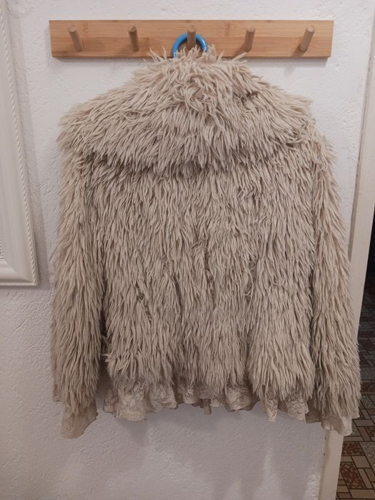 Дамско яке  р-42