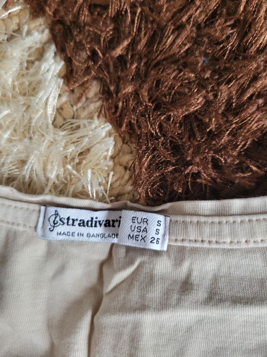 Haine purtate foarte puțin