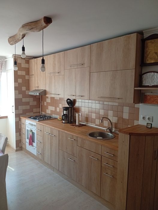 Închiriez apartament 2 camere zona Ștefan cel Mare