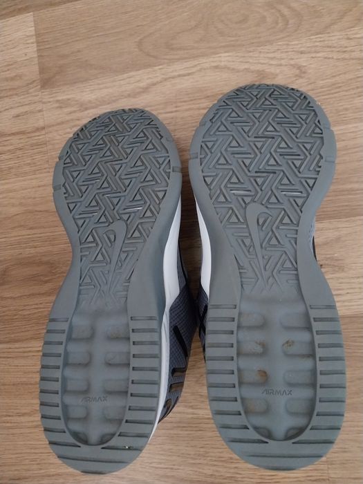 Adidasi originali Nike nr.47