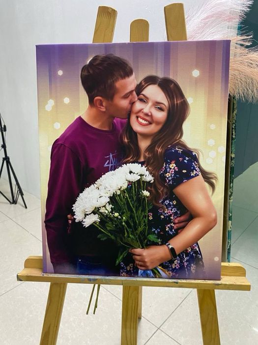 Портрет на холсте