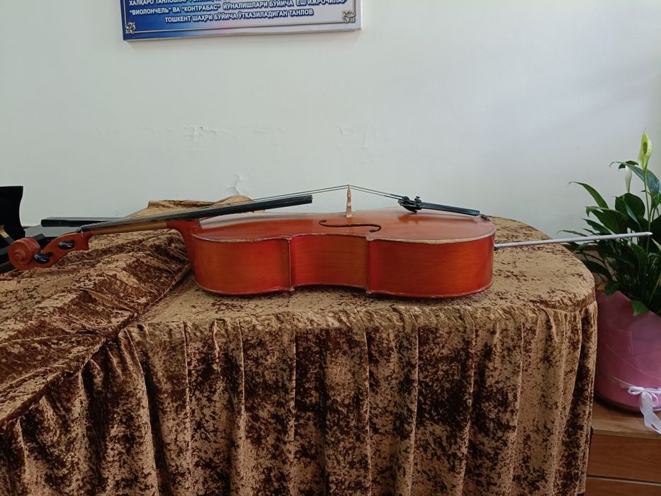 Виолончель 2/4 очень хороший звук Советский инструмент