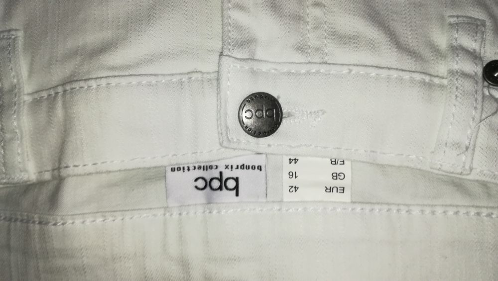 Blugi de damă Bonprix (3 sferturi)