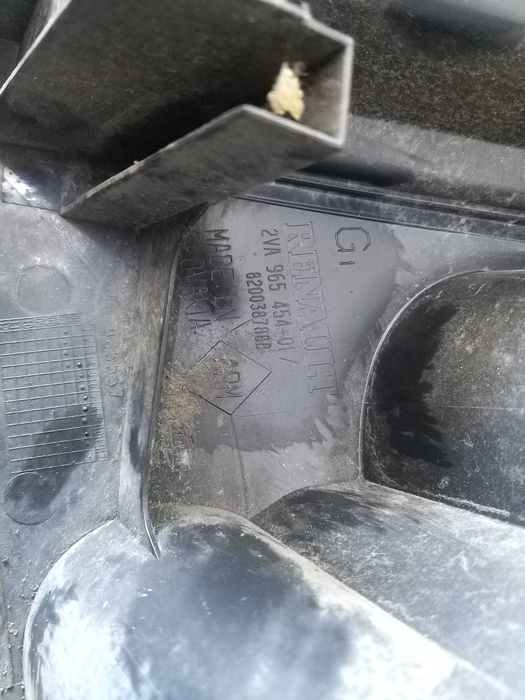 Stop tripla lampa stanga renault twingo 2 8200387888